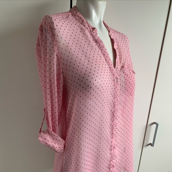 Kut From the Kloth pink Diamond pattern sheer button-up blouse - Picture 2 of 6